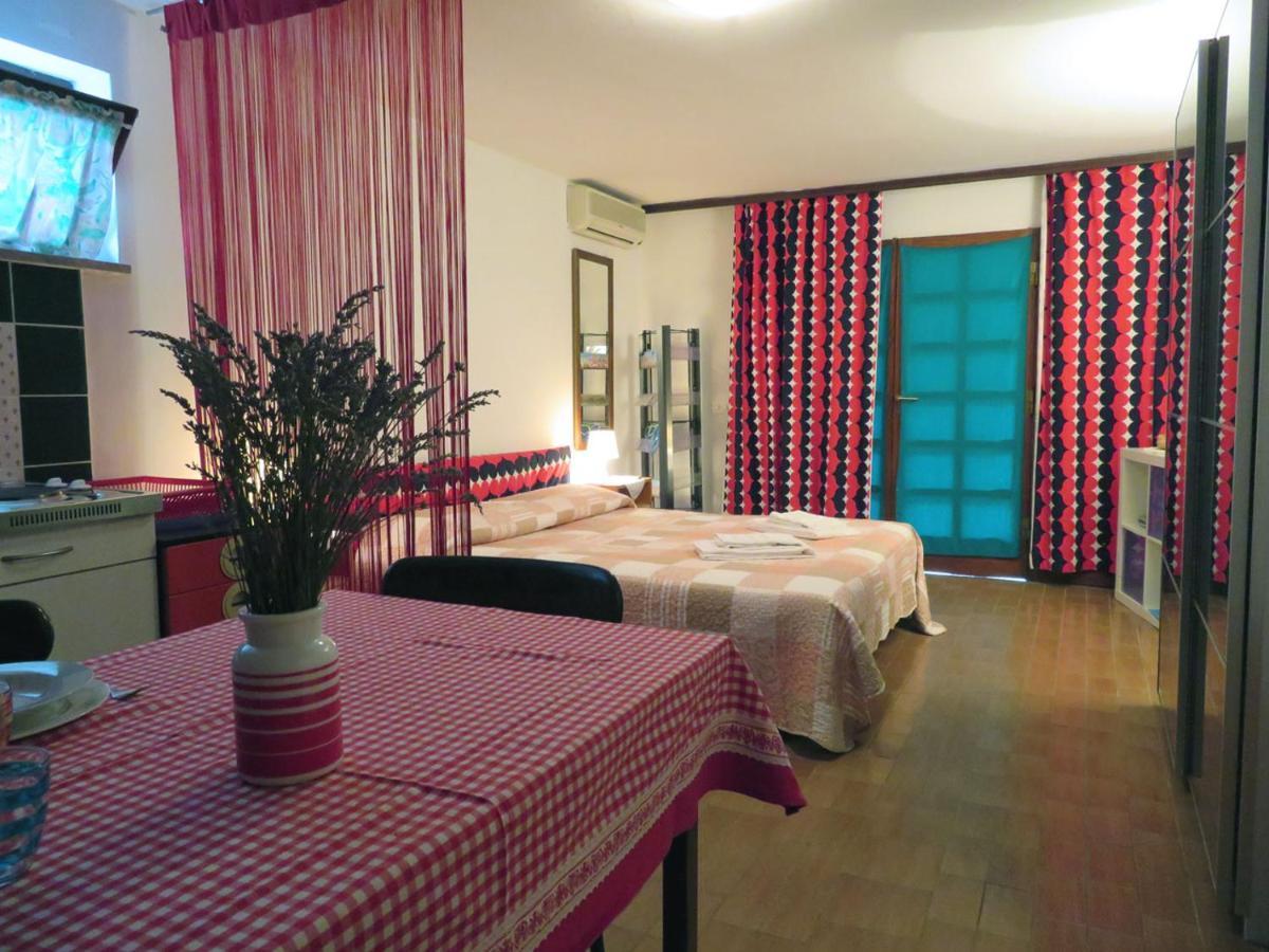 King Tomislav Apartments Цриквениця Екстер'єр фото